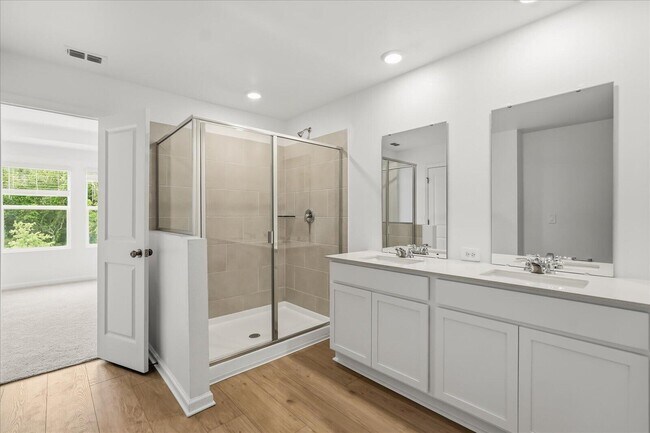 Building Photo - 5100 Clay Whaley Rd