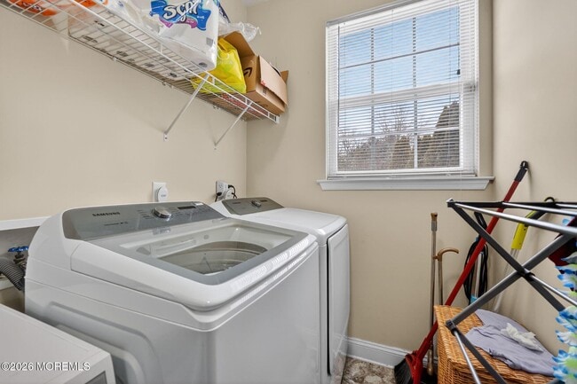 Building Photo - 153 Sandra Way