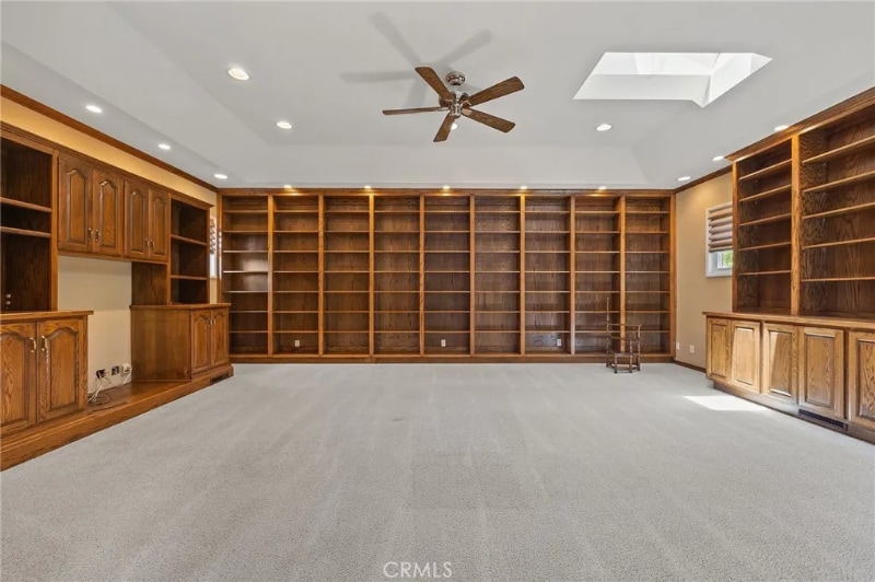 Building Photo - 5431 E El Jardin St