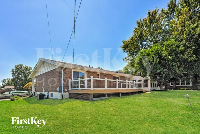 Building Photo - 916 Palm Dr