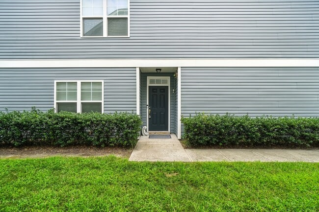 Building Photo - 5440 Safe Harbour Way