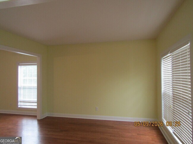 Building Photo - 2811 Weatherstone Cir SE