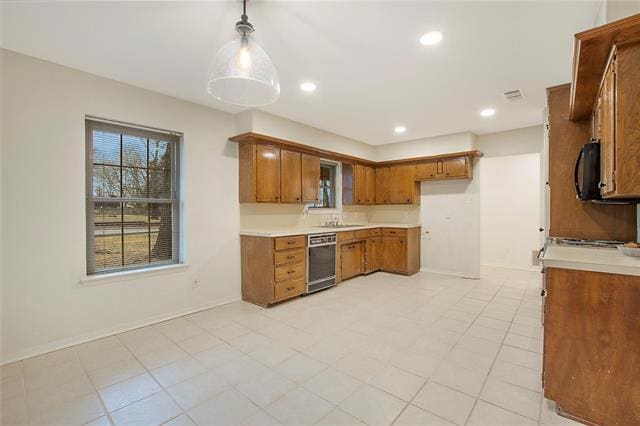 Building Photo - 150 Oak Dr