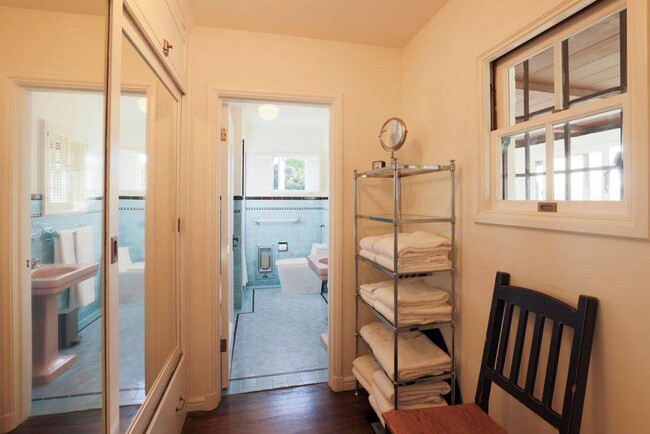 Building Photo - Elegant Furnished Spanish-Style Home, 3BR/...