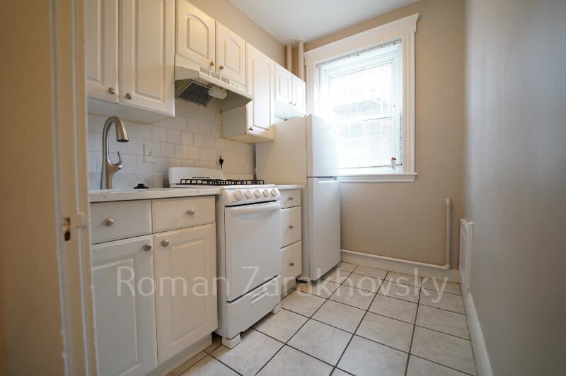 Building Photo - 40 Quint Ave