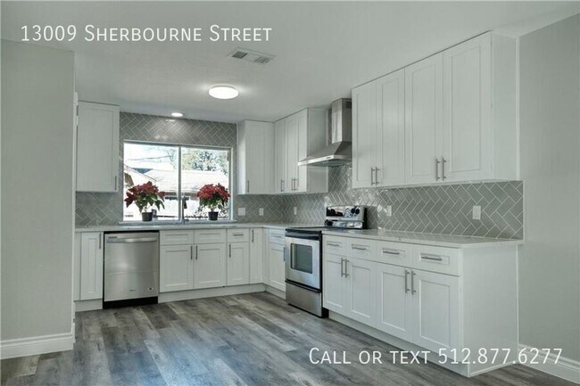 Building Photo - 13009 Sherbourne St