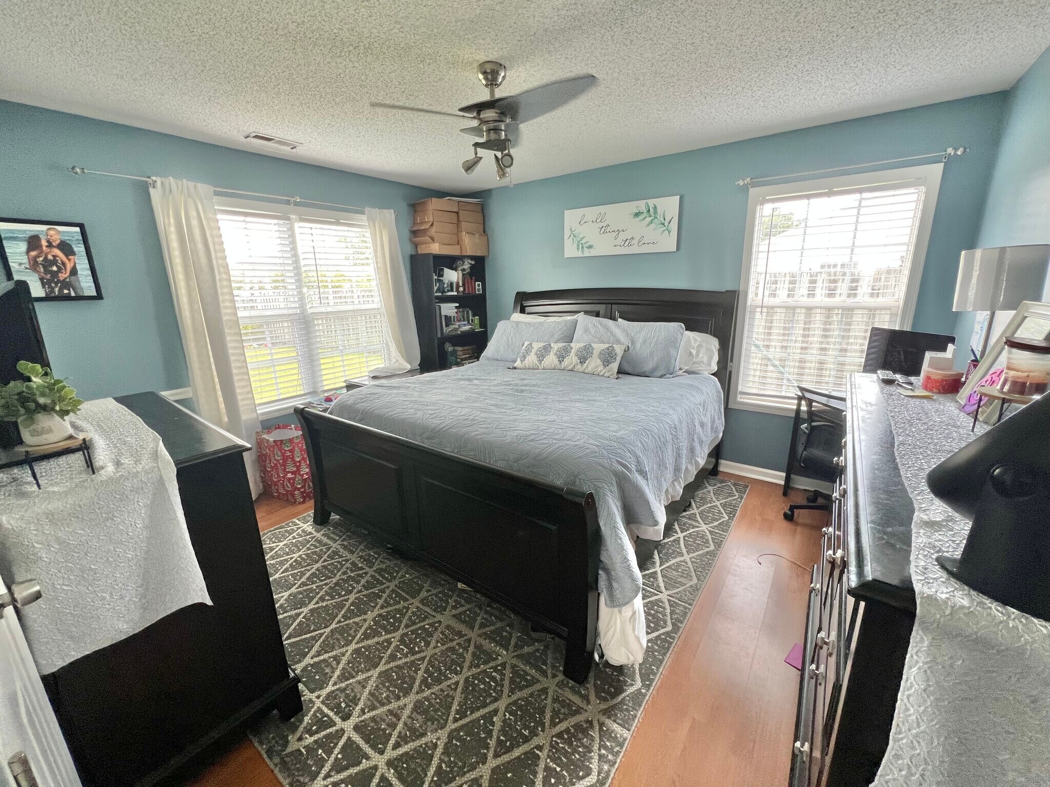 Building Photo - 522 Foxfield Ct