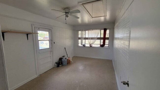 Building Photo - 1105 Norris Dr