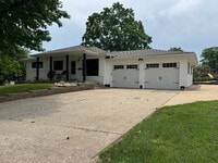 Building Photo - 20 Rodrick Dr