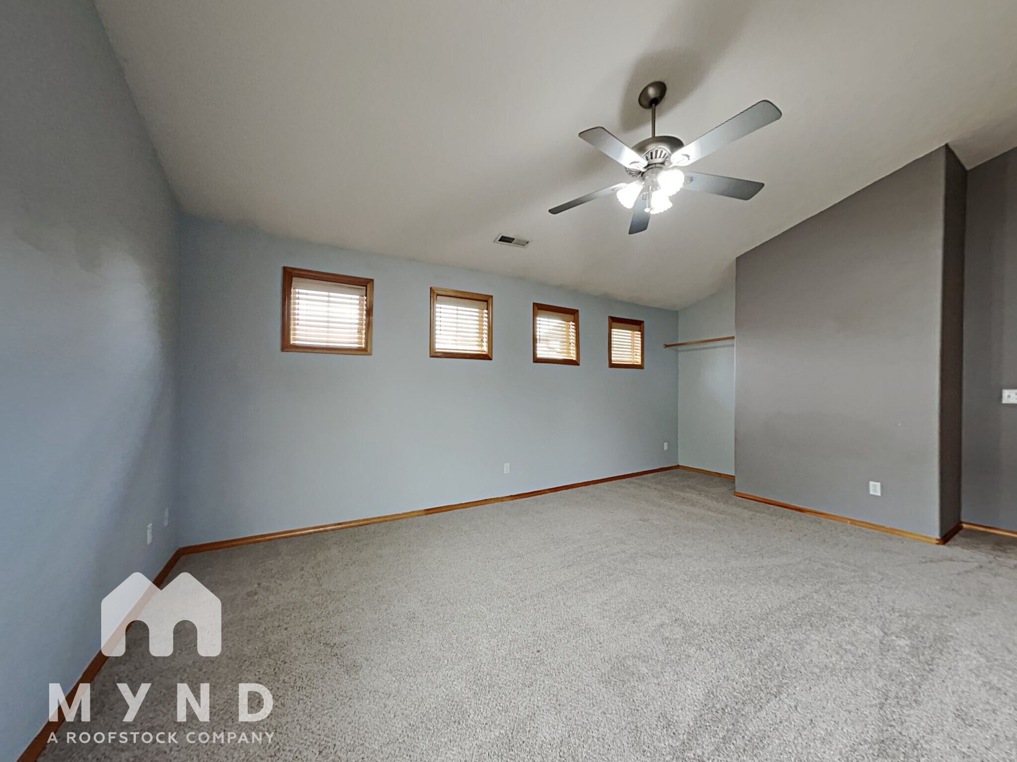 Building Photo - 16303 NE 43rd Way