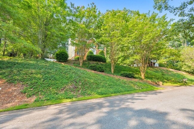 Building Photo - 1502 Rockcrest Way