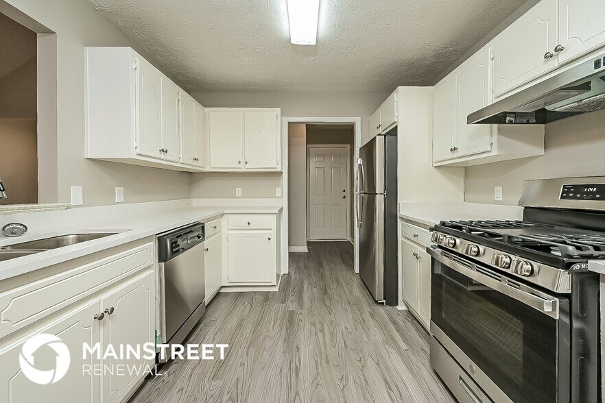 Building Photo - 206 Eagles Crest Ct