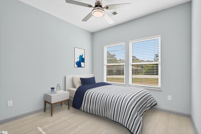 Building Photo - 404 Fairfield St