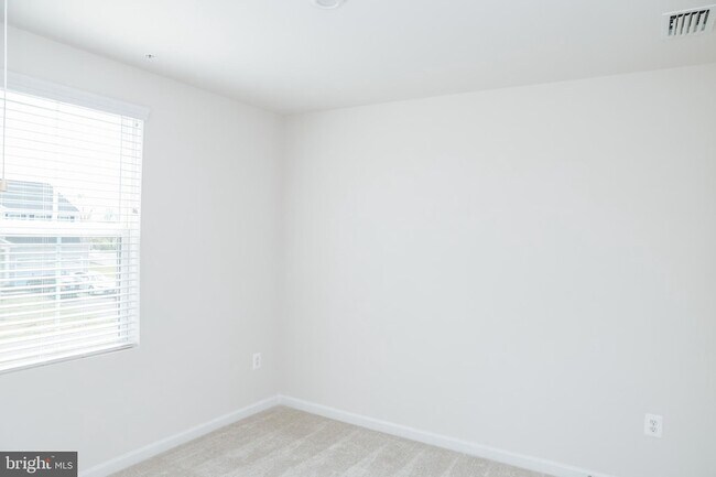 Building Photo - 118 Charlotte St