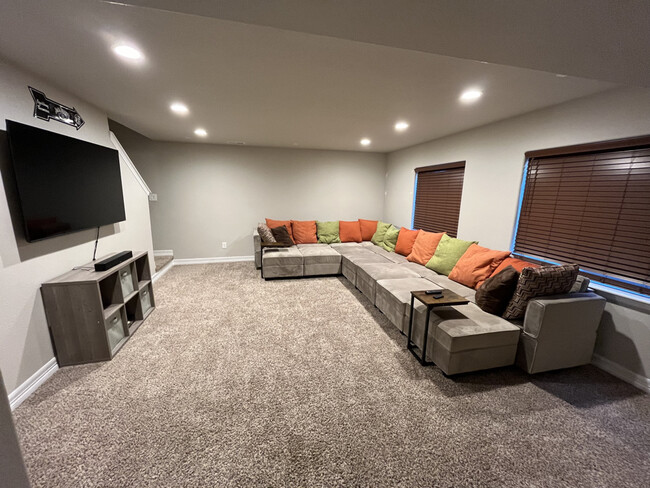 Building Photo - 6707 Volga Dr