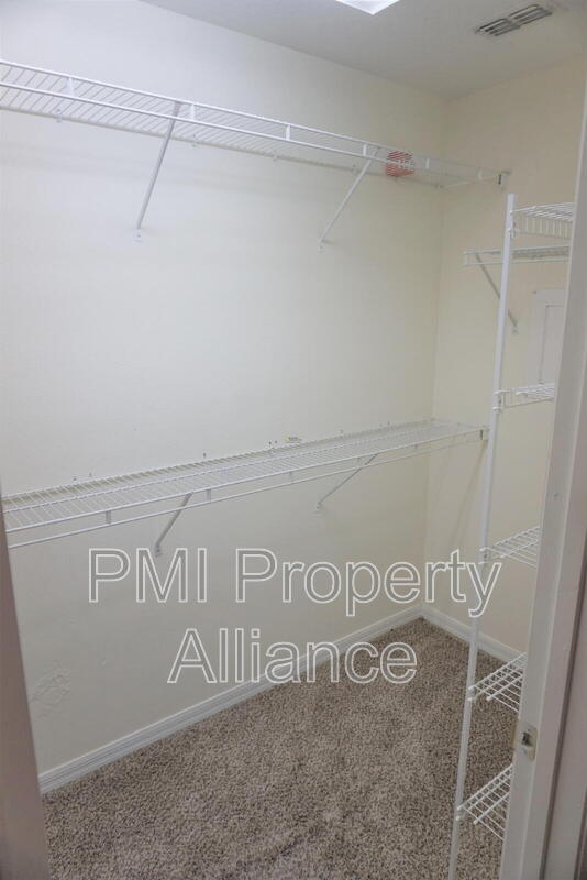 Building Photo - 1153 Elderberry Dr