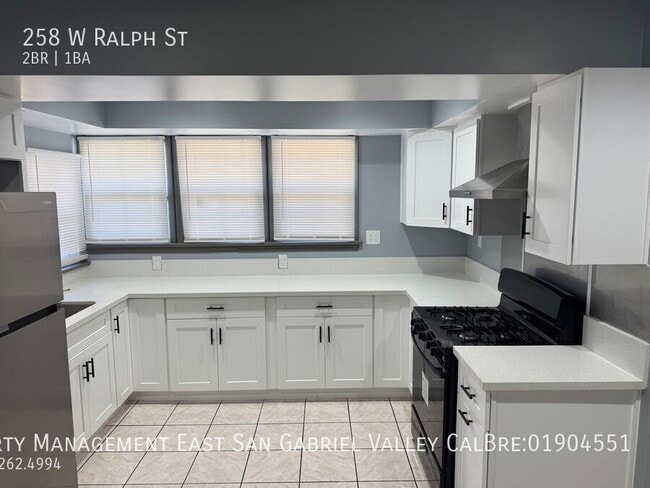 Building Photo - 258 W Ralph St