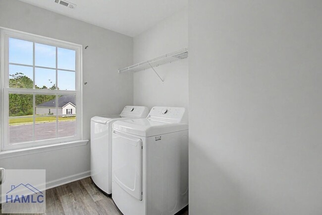 Building Photo - 274 Renwick Lp