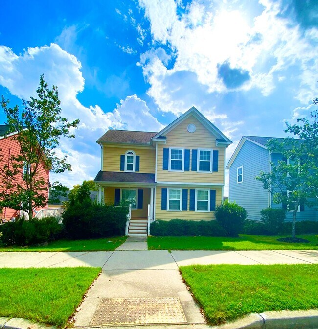 Primary Photo - Beautiful 3 Bed 2.5 Bath House