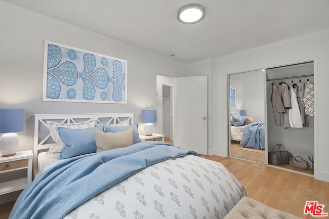 Building Photo - 119 Paloma Ave