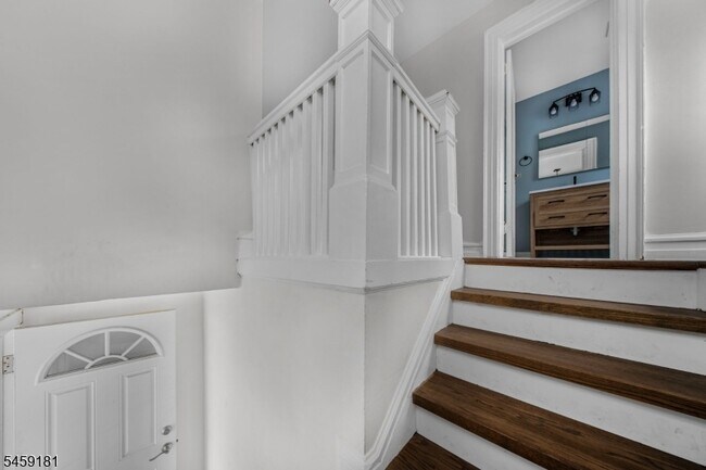 Building Photo - 21 N 13th St
