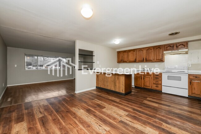 Building Photo - 2521 Rover Ct