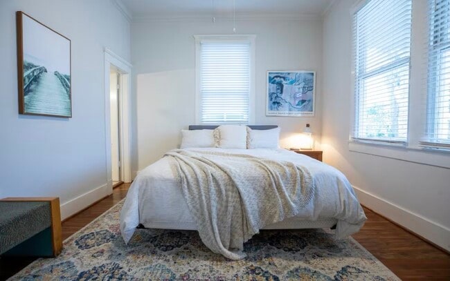 Building Photo - 2920 Avenue Q