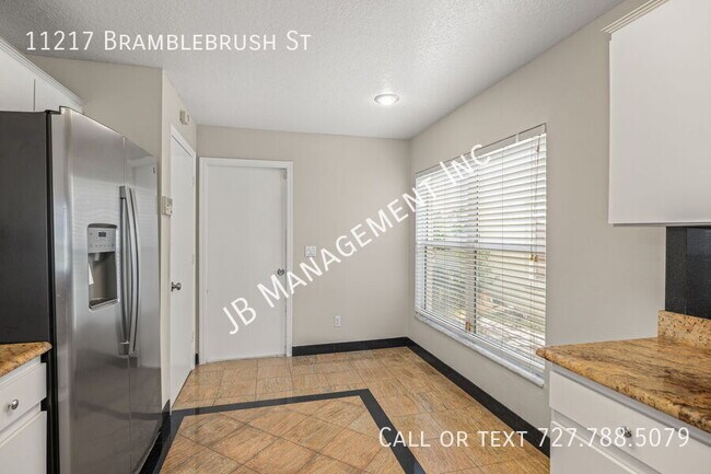Building Photo - 11217 Bramblebrush St