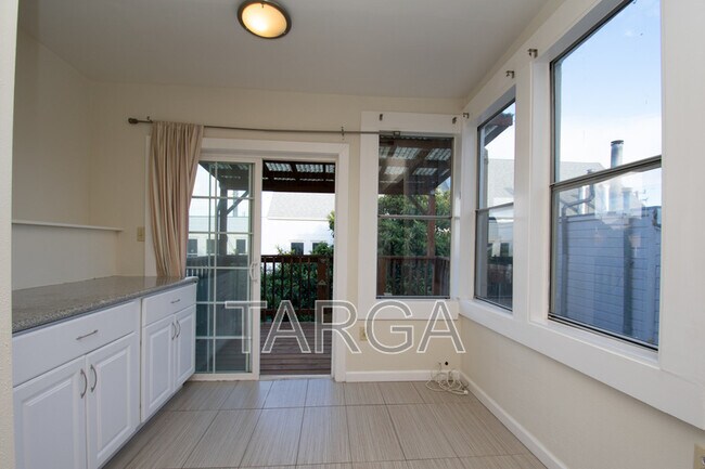 Building Photo - 1187 Sanchez Street