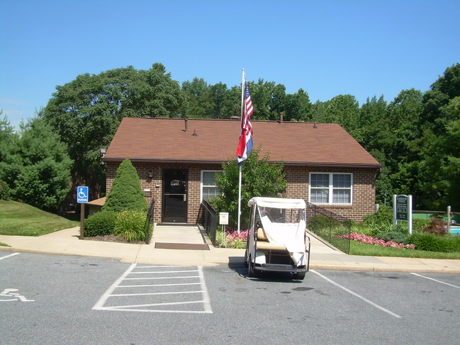 Building Photo - Garrison Forest Apartments