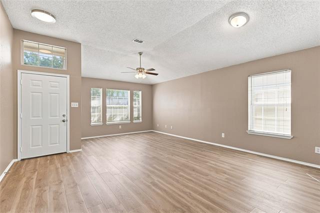 Building Photo - 7053 Northpointe Dr