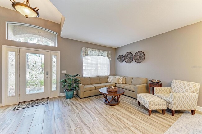 Building Photo - 135 River Enclave Ct