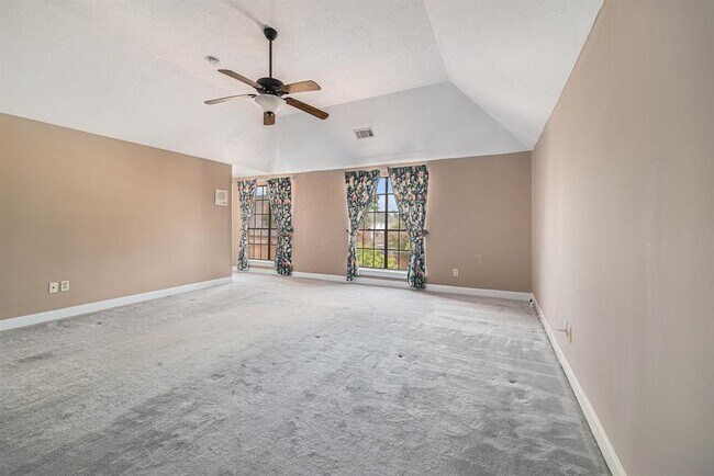 Building Photo - 7415 Naremore Dr