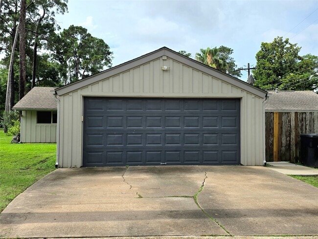 Building Photo - 1763 Maux Dr