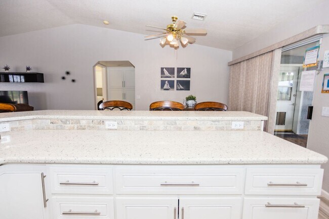 Building Photo - 3 BEDROOM 2 BATH 2 CAR GARAGE POOL HOME W/...