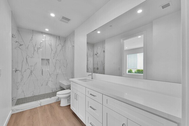 Building Photo - Modern Brand new 5-Bedroom Home for Lease ...