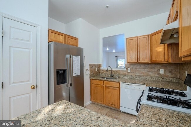 Building Photo - 1603 Blossom Cir