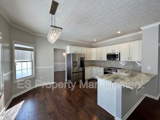 Building Photo - 18258 Benton Oak Dr