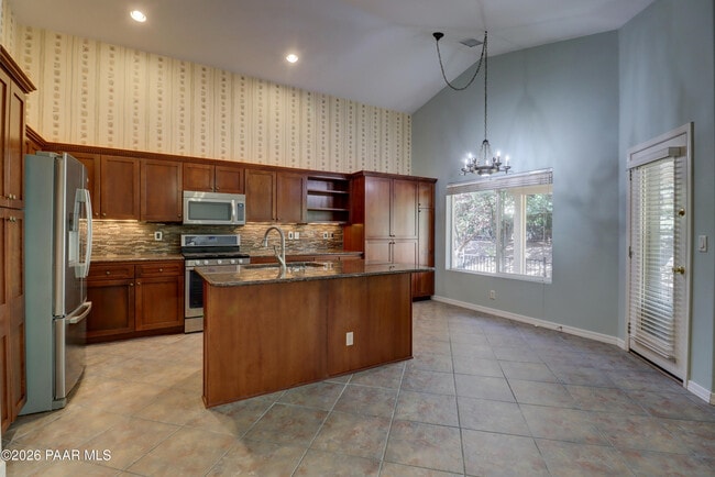 Building Photo - 1681 St Andrews Way