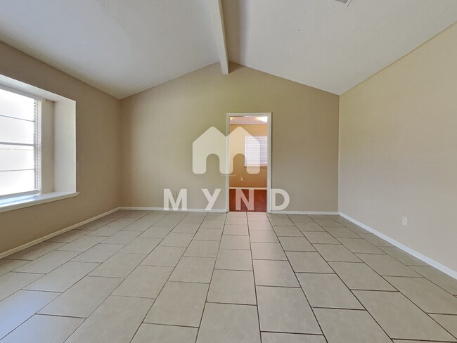 Building Photo - 5130 Prairie Ridge Rd