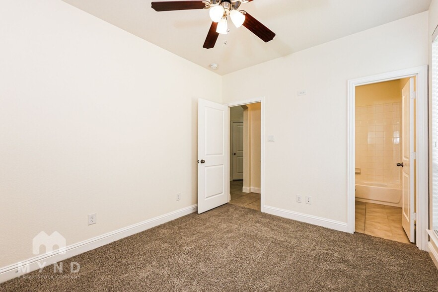 Building Photo - 3324 Damsel Sauvage Ln