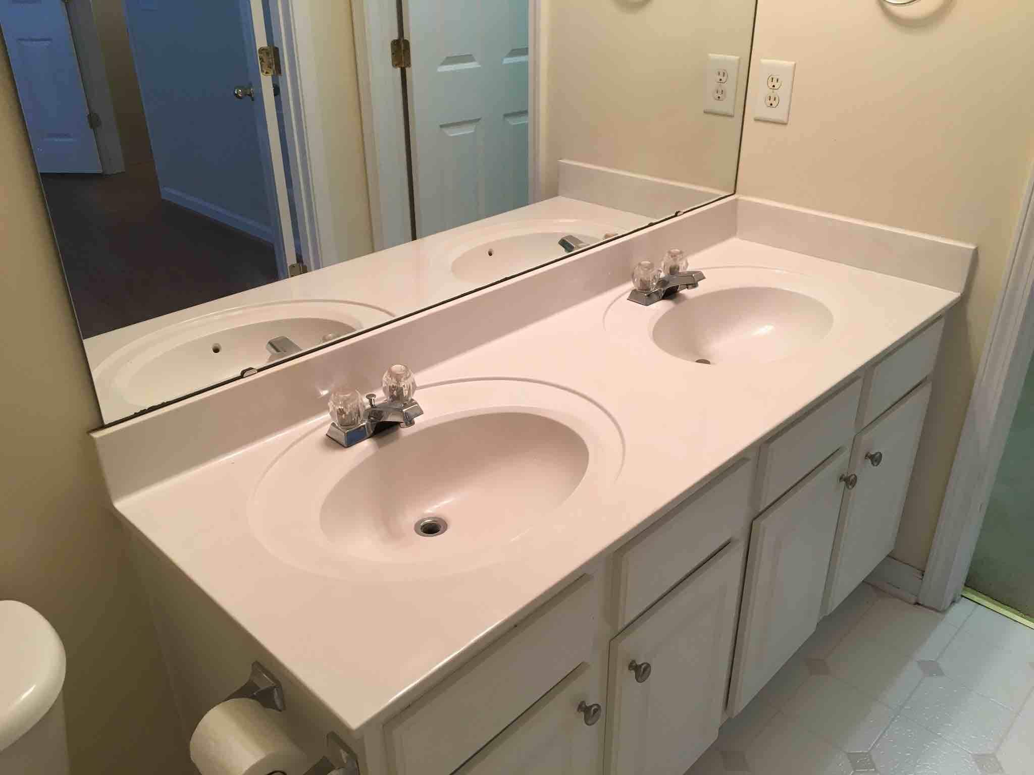 Double vanity - 7042 Mead Lane