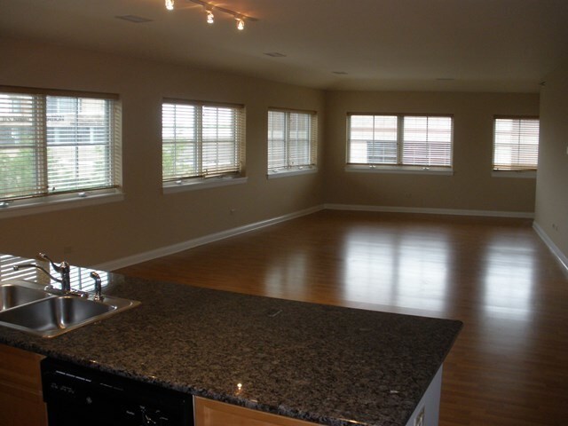 Building Photo - 1801 Tower Dr