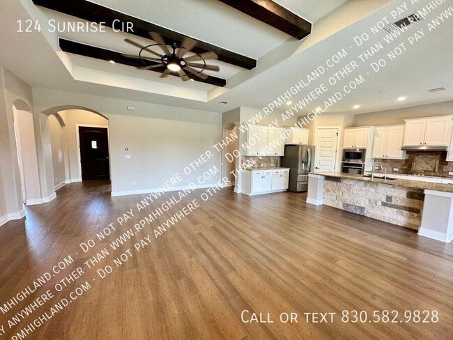 Building Photo - 124 Sunrise Cir