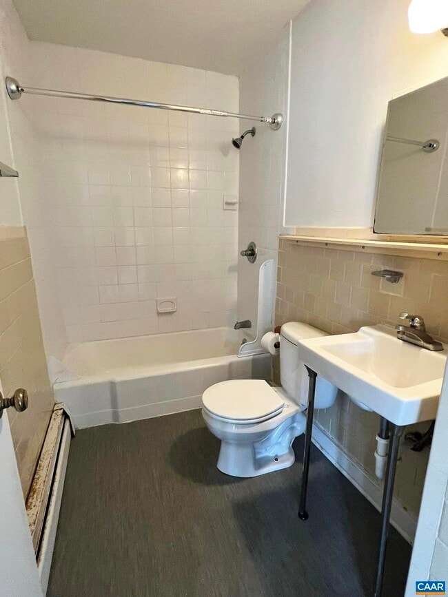 Building Photo - 1101 Grove St