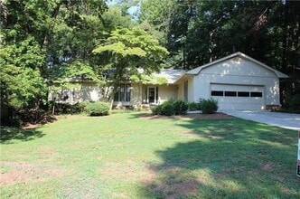 Building Photo - 3526 Clubland Dr