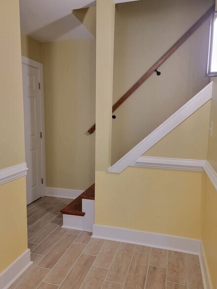Building Photo - 9702 Enterprise Ct