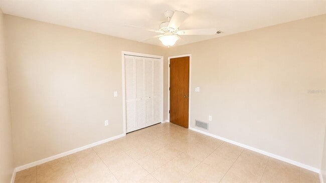 Building Photo - 3435 Dunbar Dr