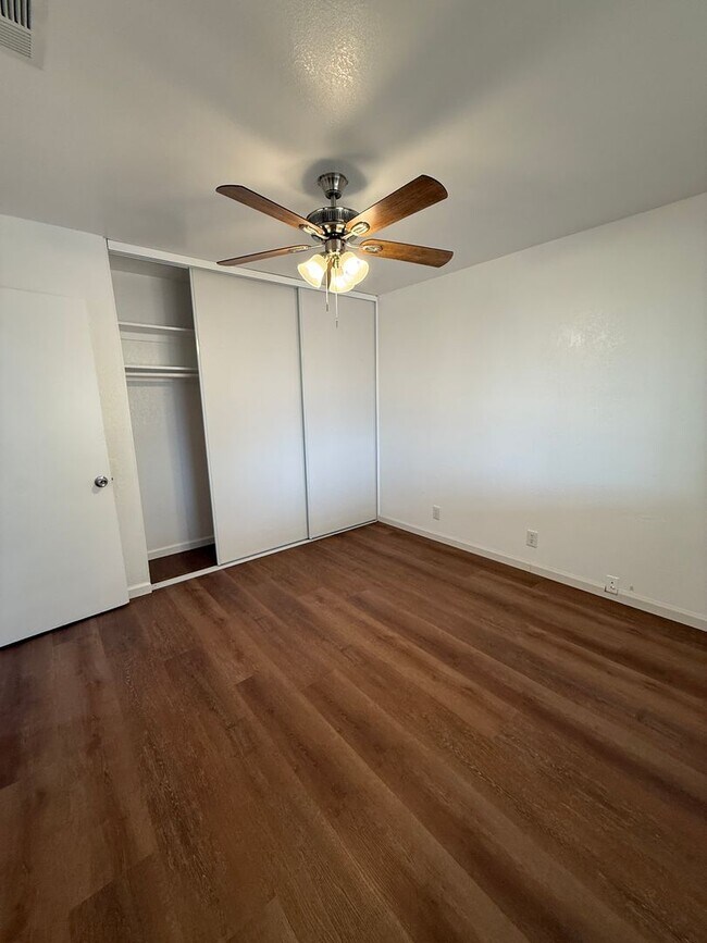 Building Photo - Charming 4-Bedroom Home for Rent in Hesperia, CA!