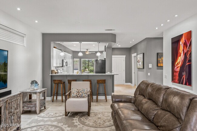 Building Photo - 16232 W Montoya Dr